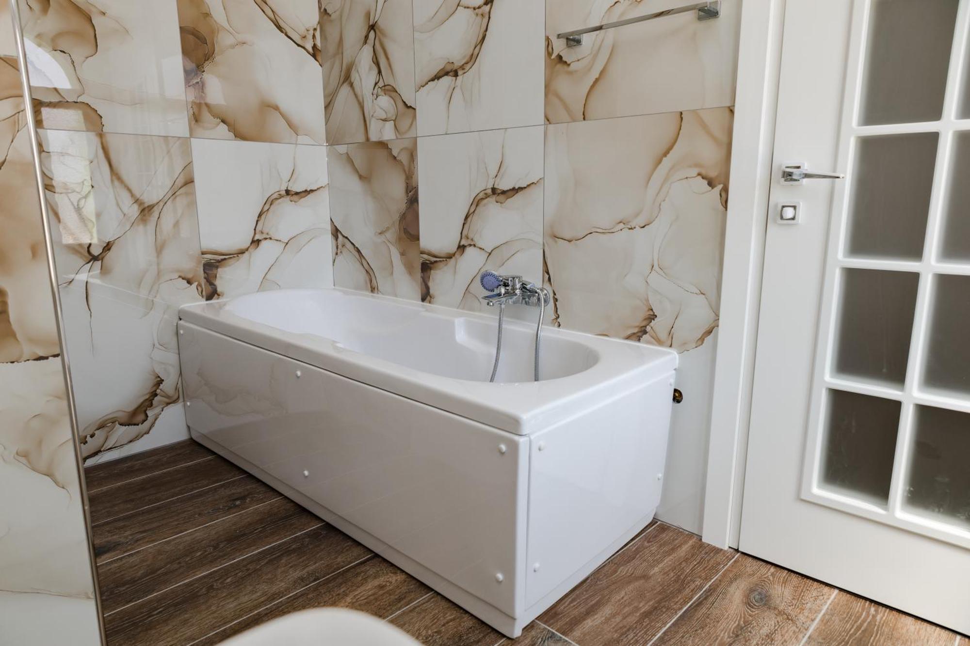 Riviera Hotel-City Center Vlore Bagian luar foto